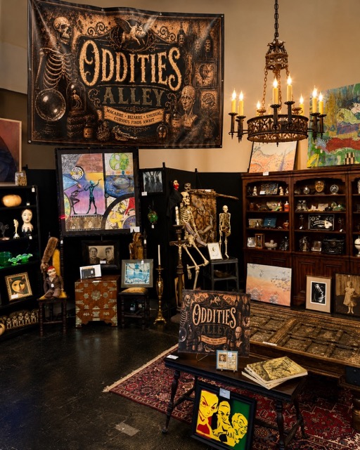 Adam House Auctions Odditites